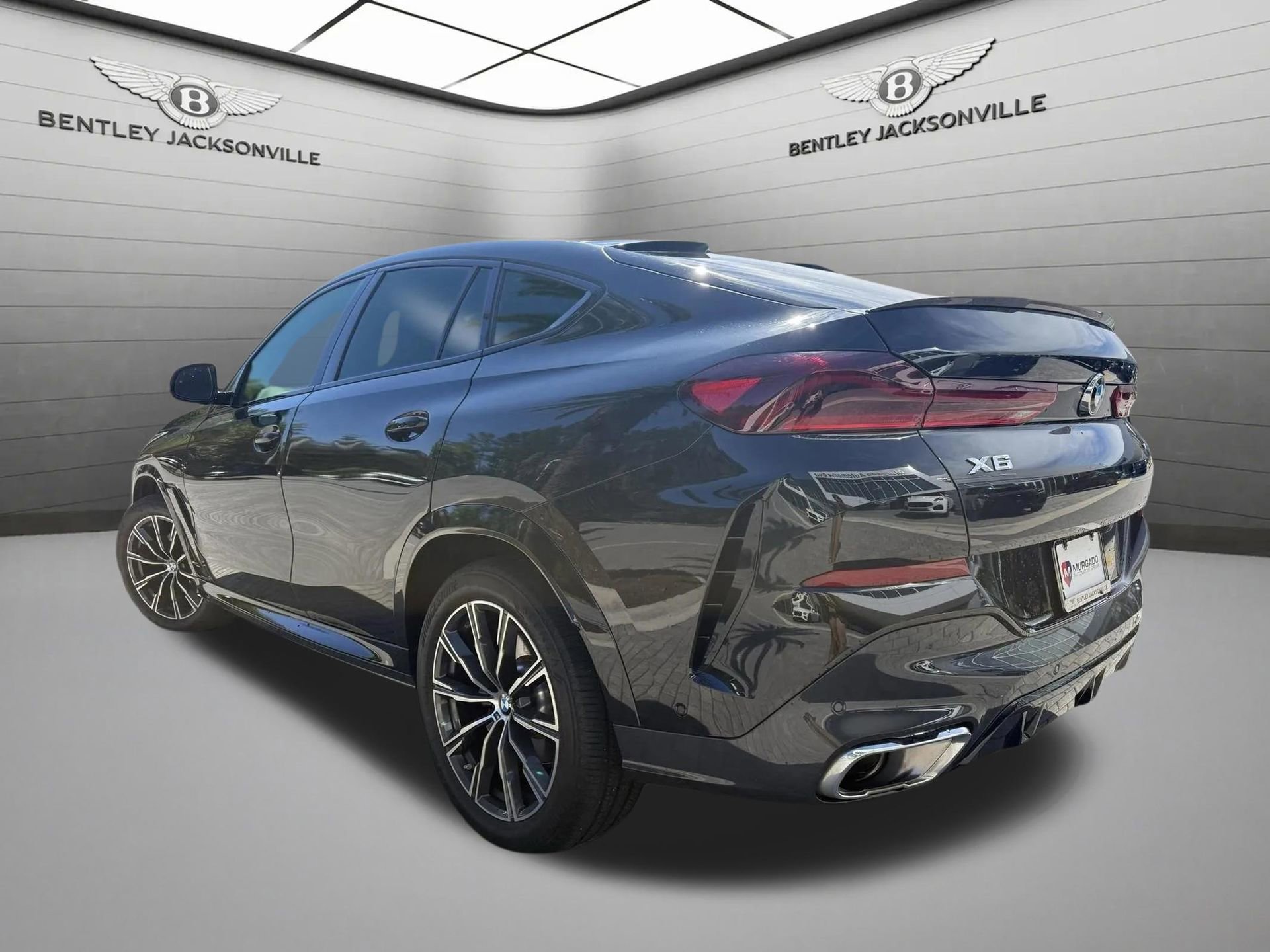 Used 2024 BMW X6 xDrive40i image 3