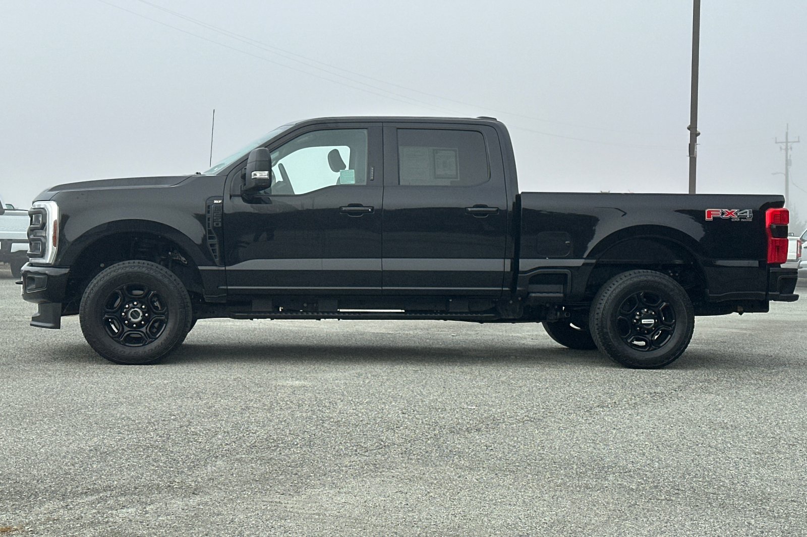 Used 2024 Ford F250 XLT w/ XLT Premium Package AWD/4WD image 2