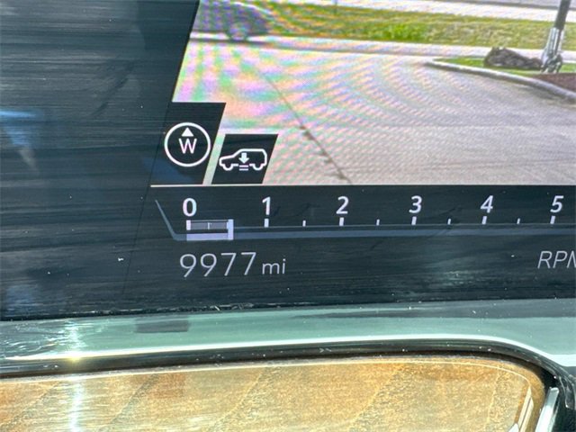 Used 2024 Cadillac Escalade Premium Luxury Platinum w/ Heavy-Duty Trailer Package image 33