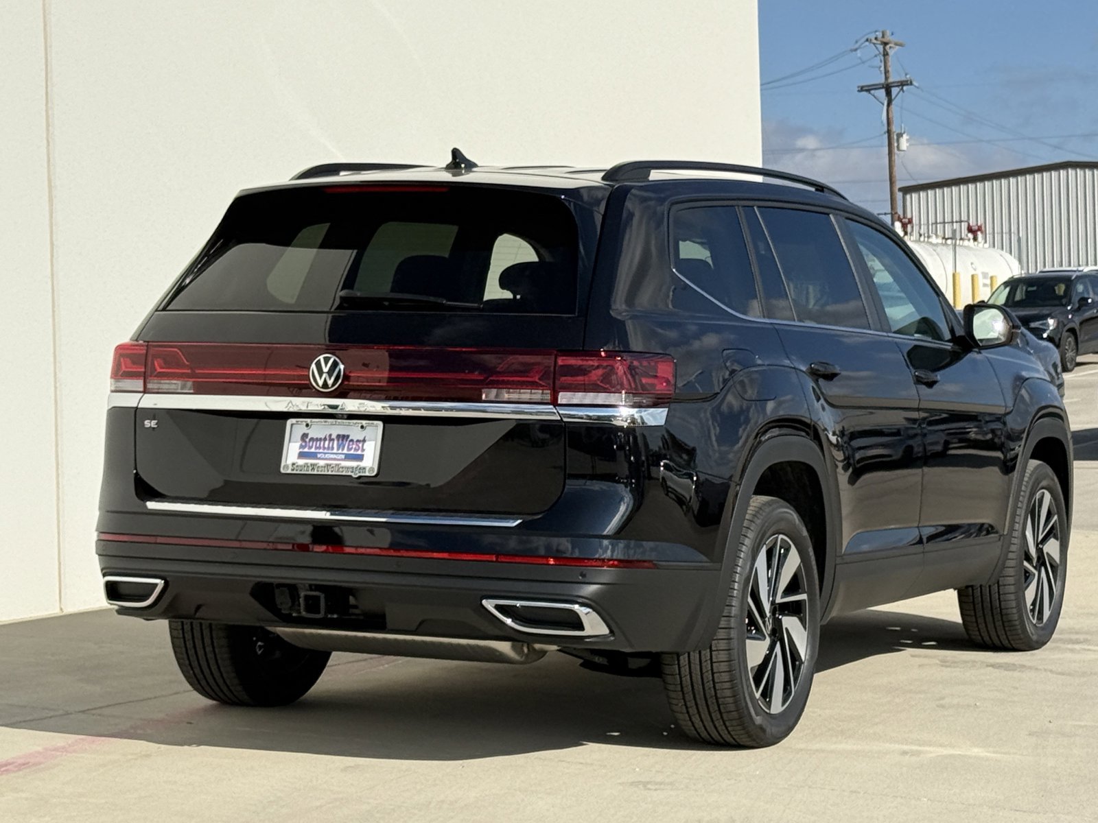 New 2026 Volkswagen Atlas SE FWD image 4