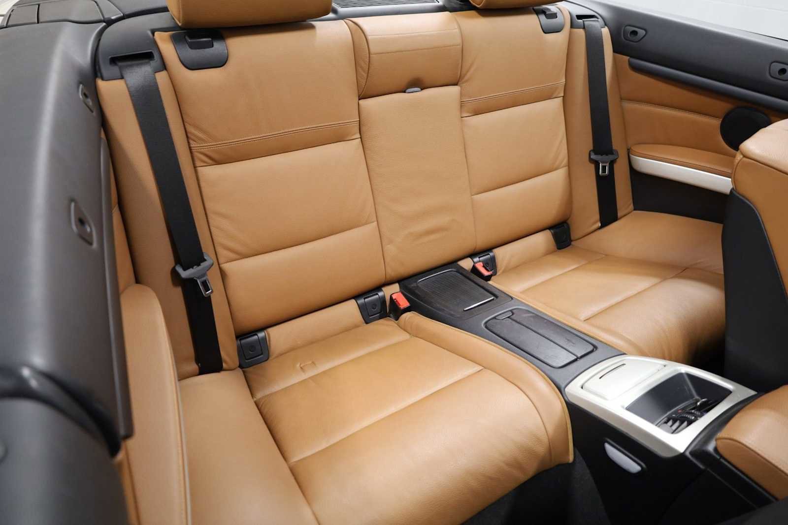 Used 2007 BMW 335i Convertible image 31