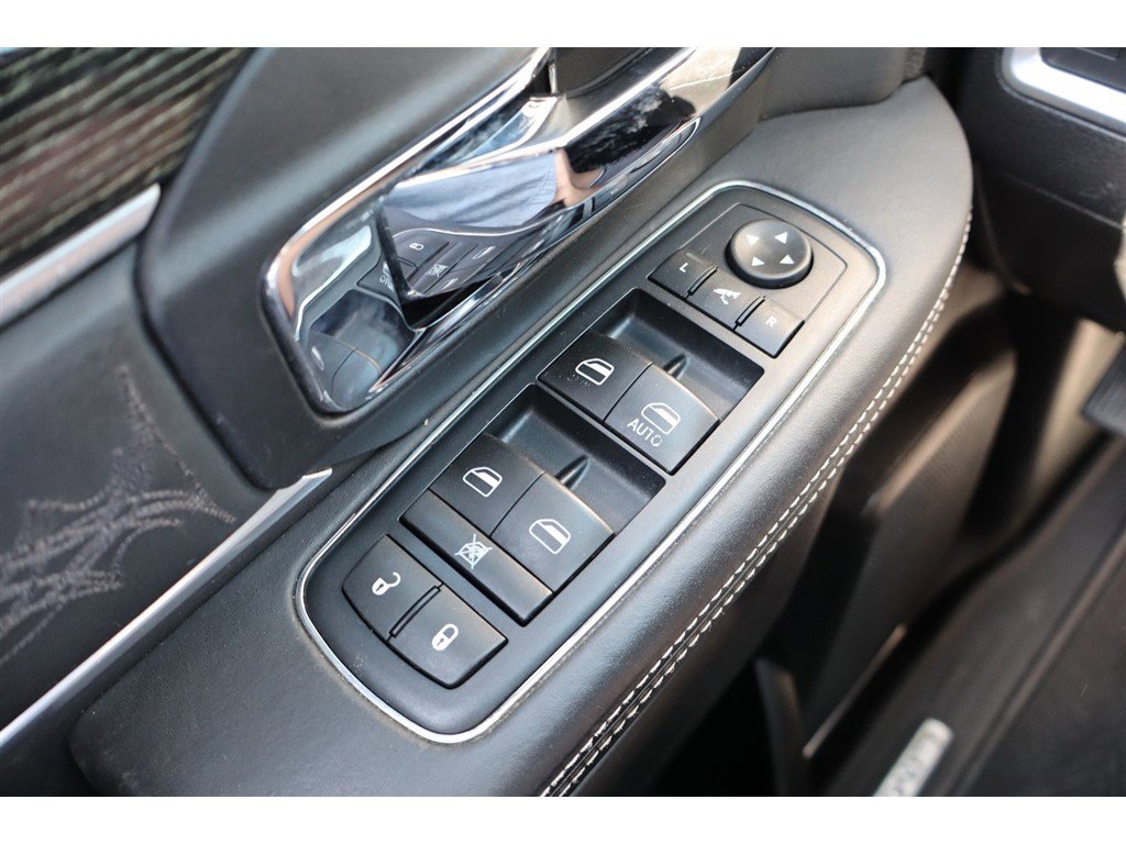 Used 2015 RAM 1500 Limited image 29