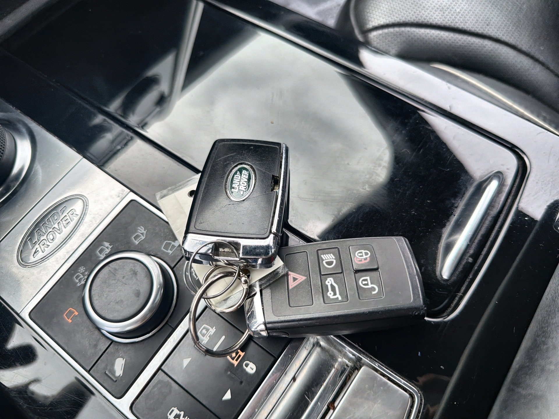 Used 2019 Land Rover Discovery HSE Luxury AWD/4WD image 29