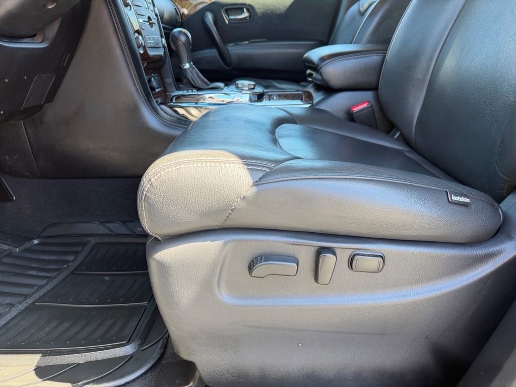 Used 2017 Nissan Armada SV image 10