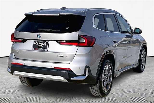 Used 2025 BMW X1 xDrive28i image 2