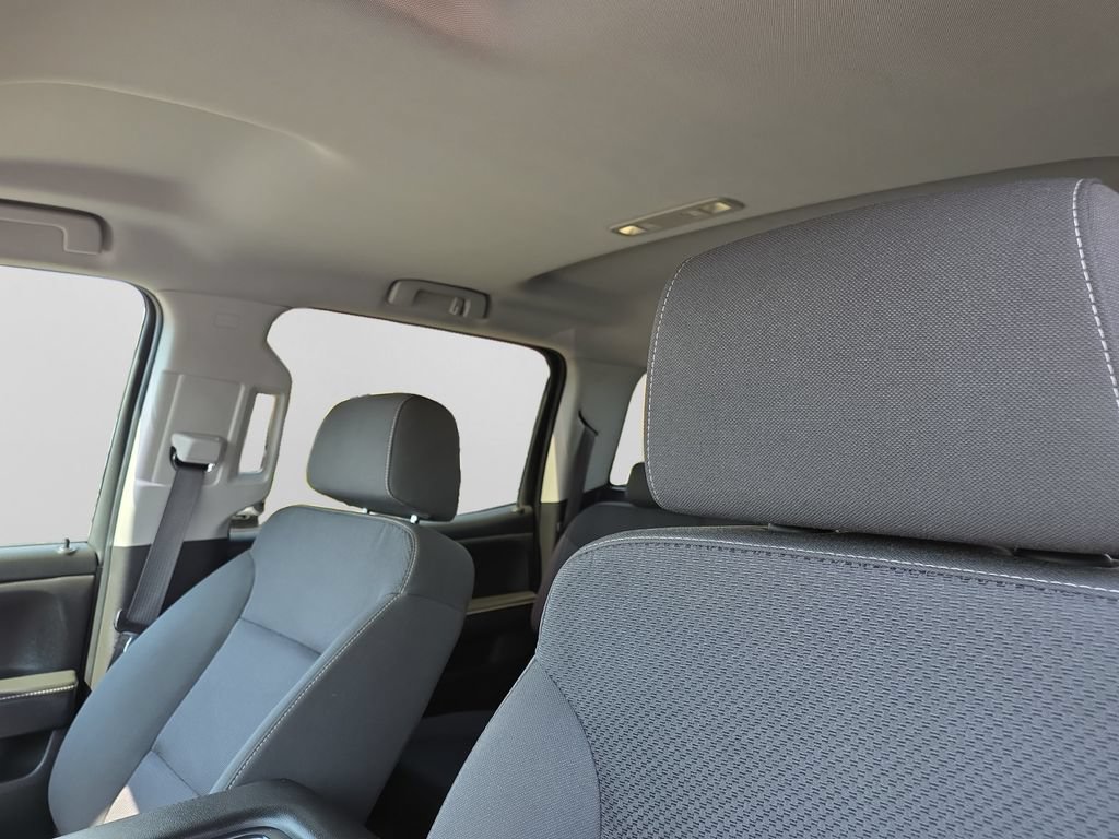 Used 2018 Chevrolet Silverado 1500 LT w/ All Star Edition AWD/4WD image 23