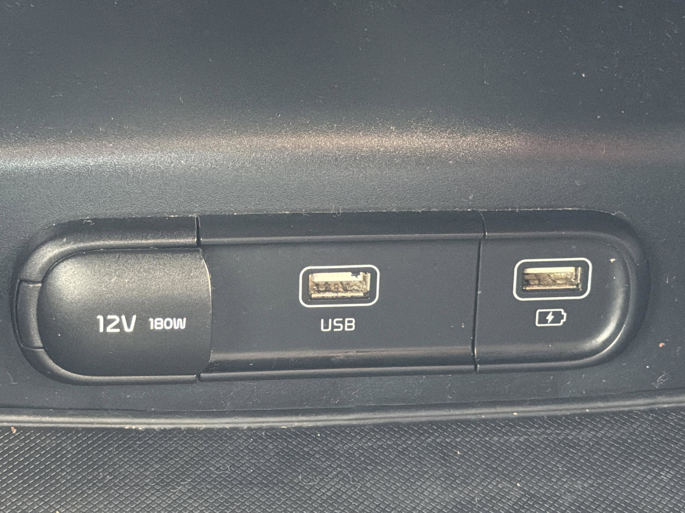 Used 2023 Kia K5 GT-Line image 13