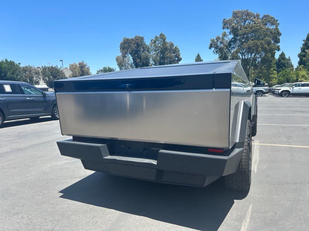 Used 2024 Tesla Cybertruck AWD Crew Cab image 3