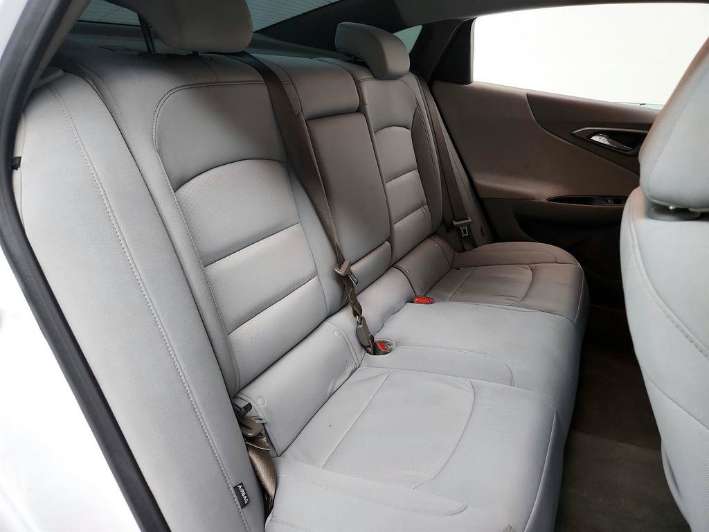 Used 2020 Chevrolet Malibu LT FWD image 27