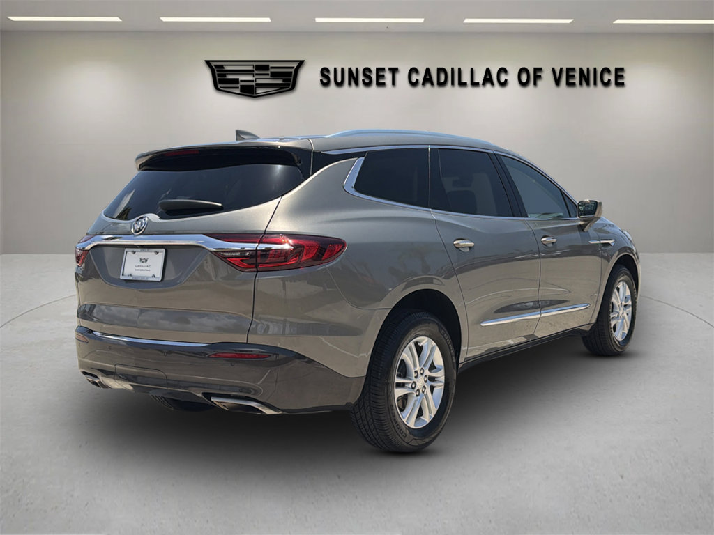 Used 2018 Buick Enclave Essence FWD image 3