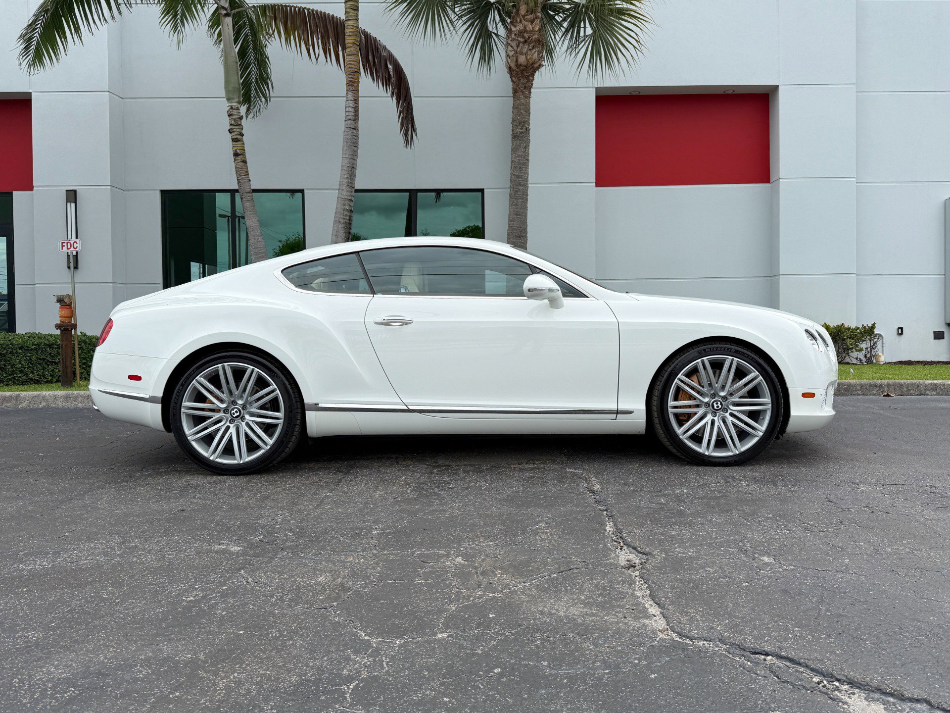 Used 2012 Bentley Continental GT AWD/4WD image 2