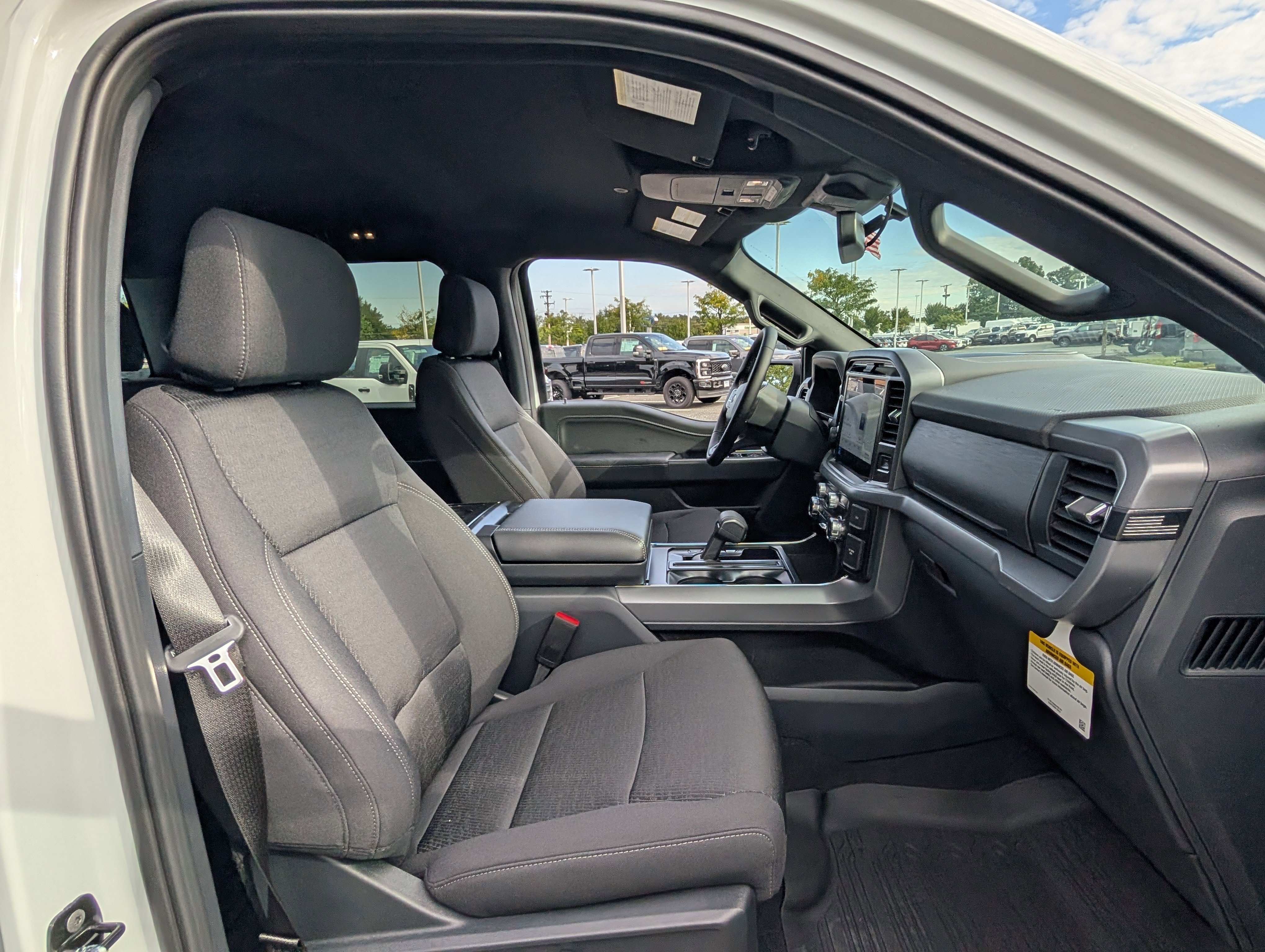 New 2025 Ford F150 XLT w/ Equipment Group 302A MID image 7