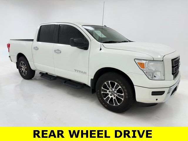 Used 2021 Nissan Titan SV w/ SV Convenience Package