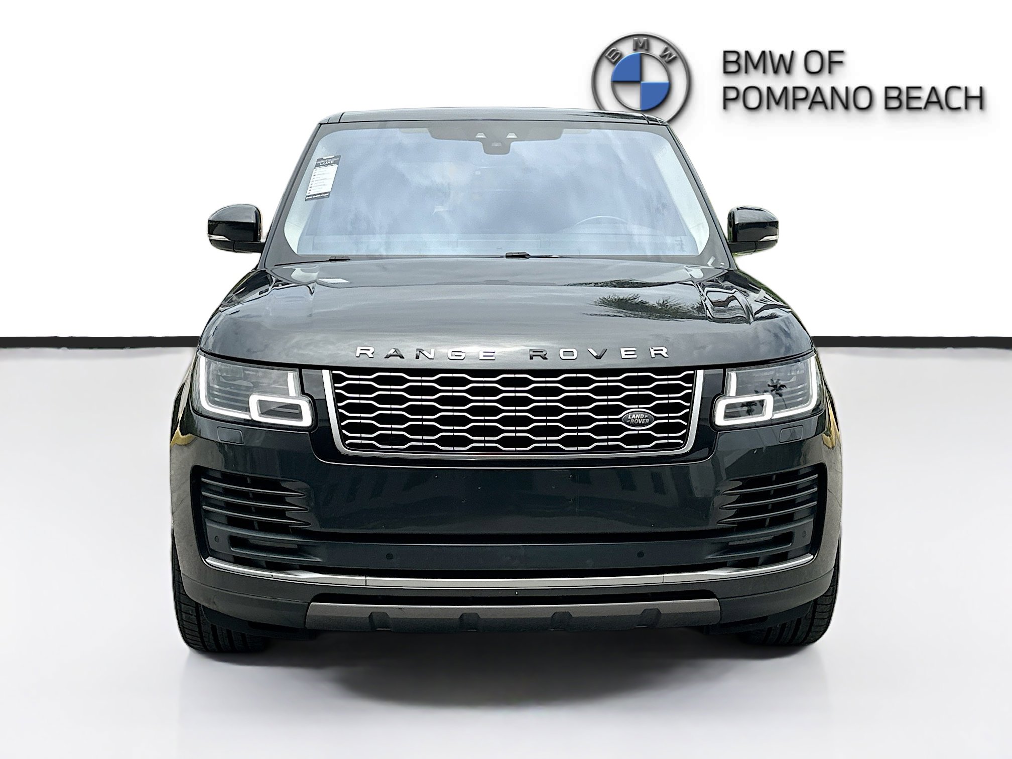 Used 2019 Land Rover Range Rover Supercharged AWD/4WD image 2