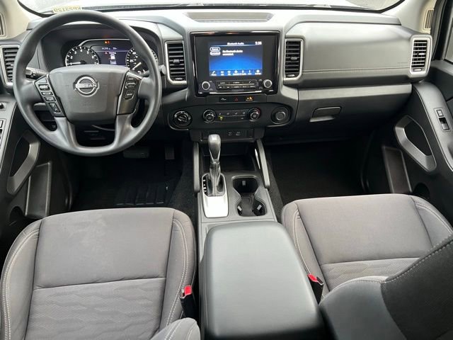 Used 2023 Nissan Frontier SV image 14