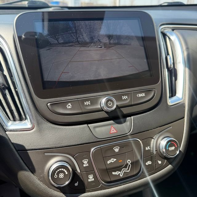 Used 2018 Chevrolet Malibu LT w/ True North Edition image 20