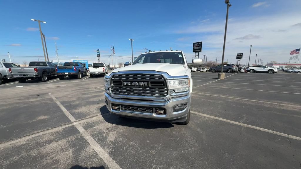 Used 2022 RAM 2500 Limited AWD/4WD image 3