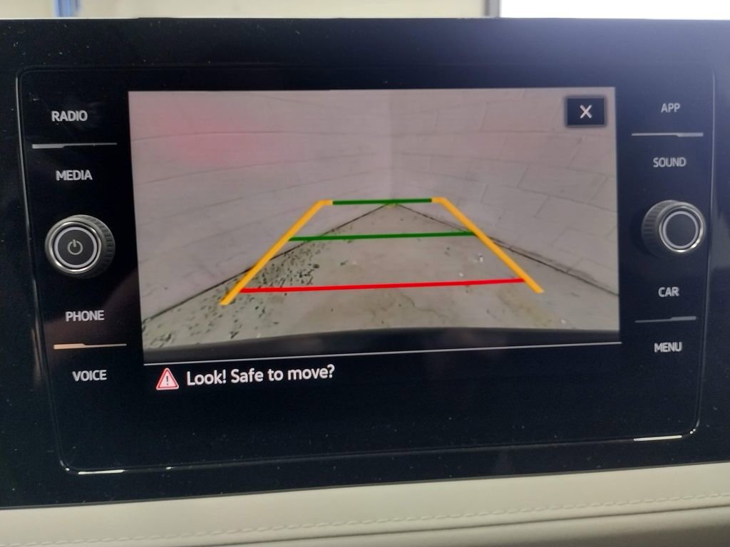 New 2026 Volkswagen Taos SE AWD/4WD image 8