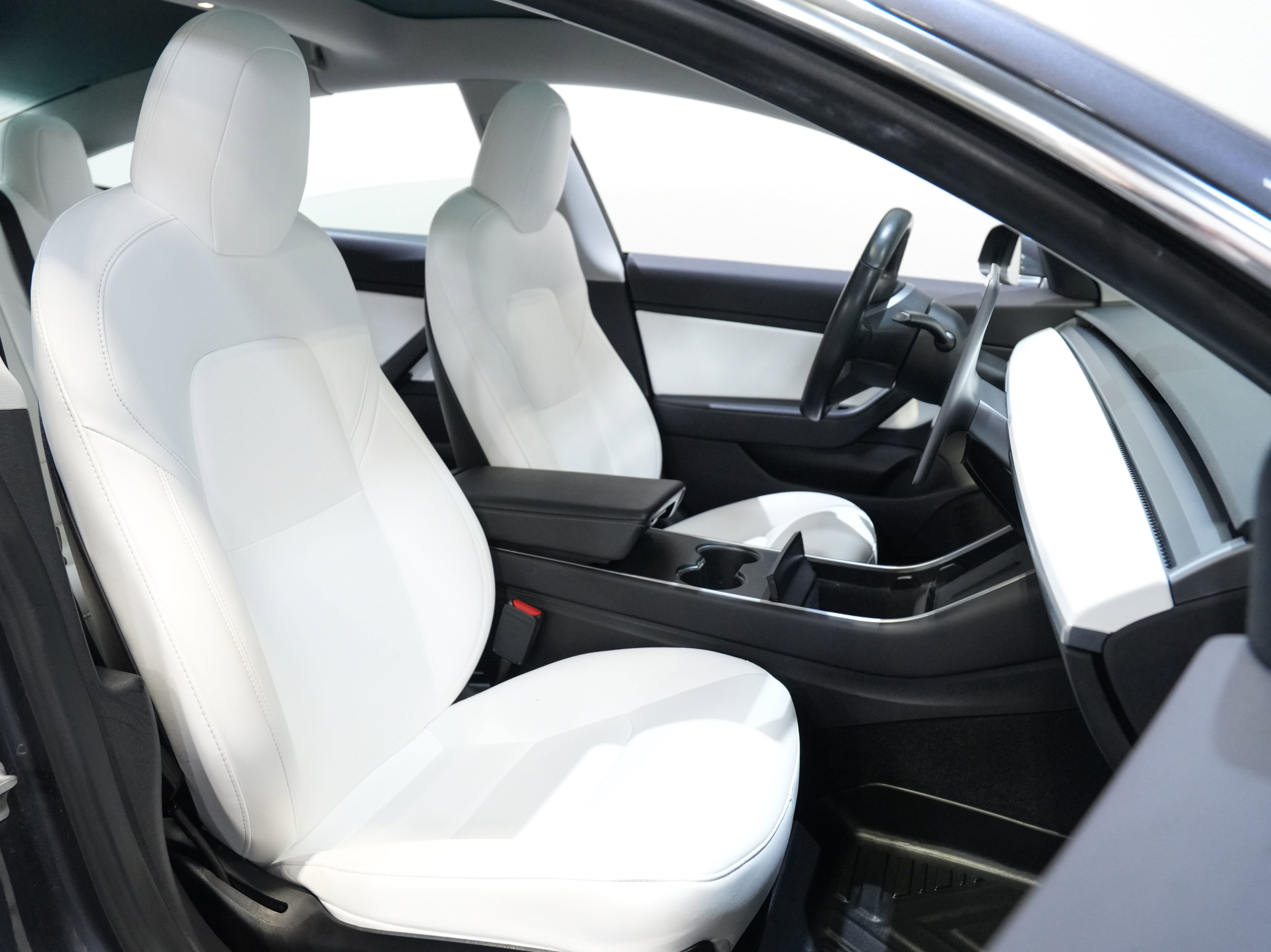 Used 2019 Tesla Model 3 Performance image 31