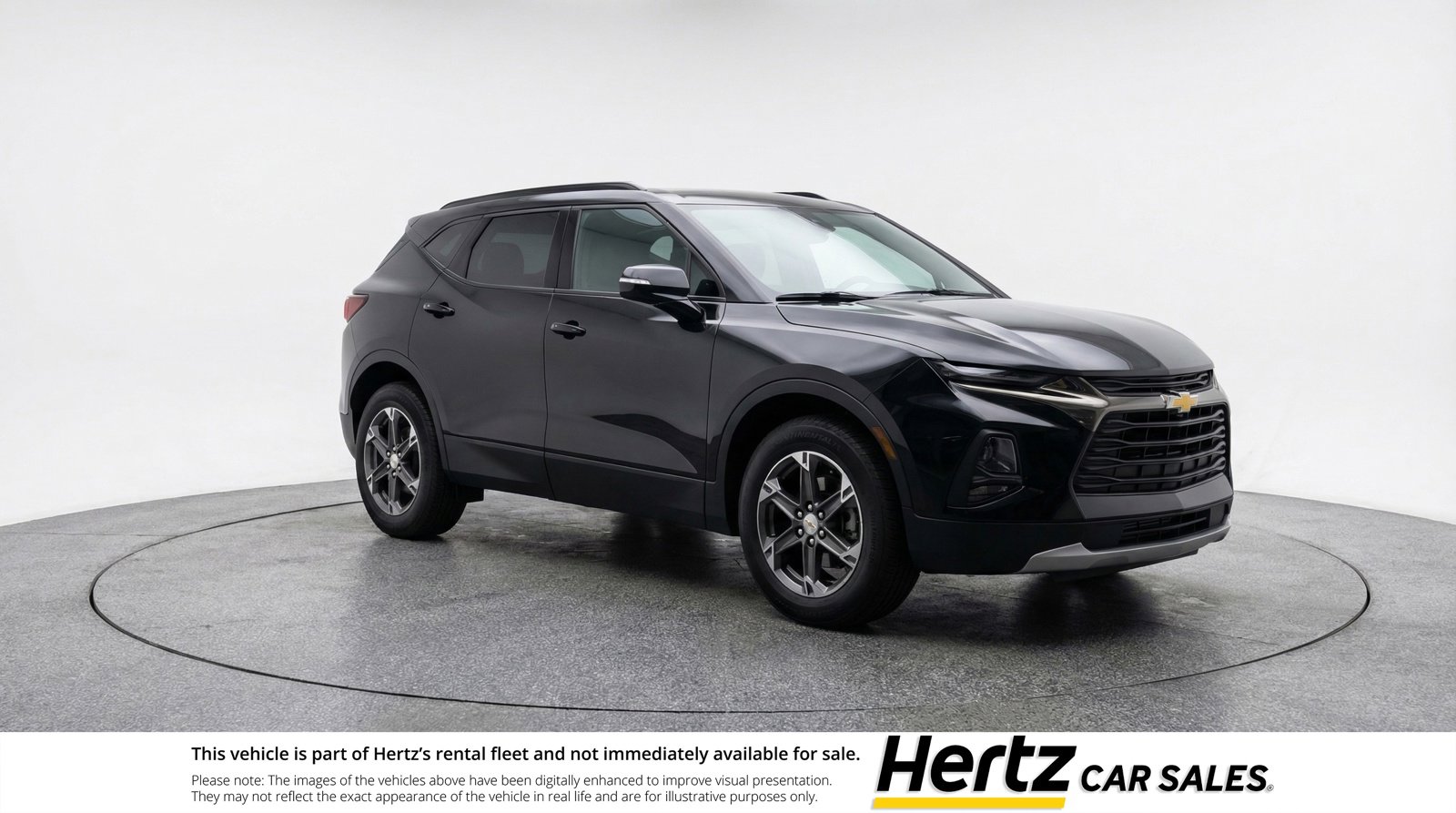 Used 2025 Chevrolet Blazer LT image 1