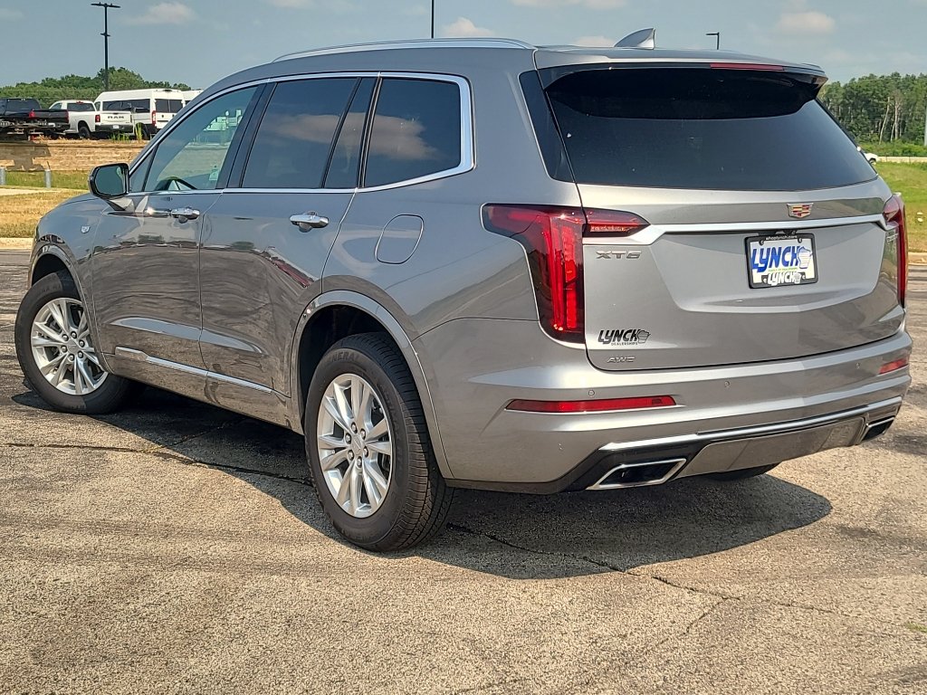 Used 2024 Cadillac XT6 Luxury w/ LPO, Floor Liner Package AWD/4WD image 2