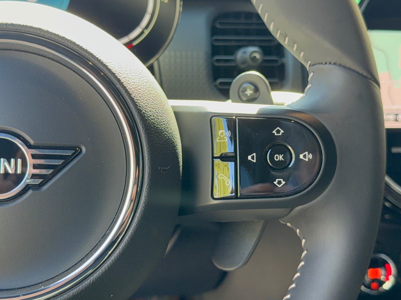 Certified 2024 MINI Cooper S w/ Seaside Edition FWD image 19