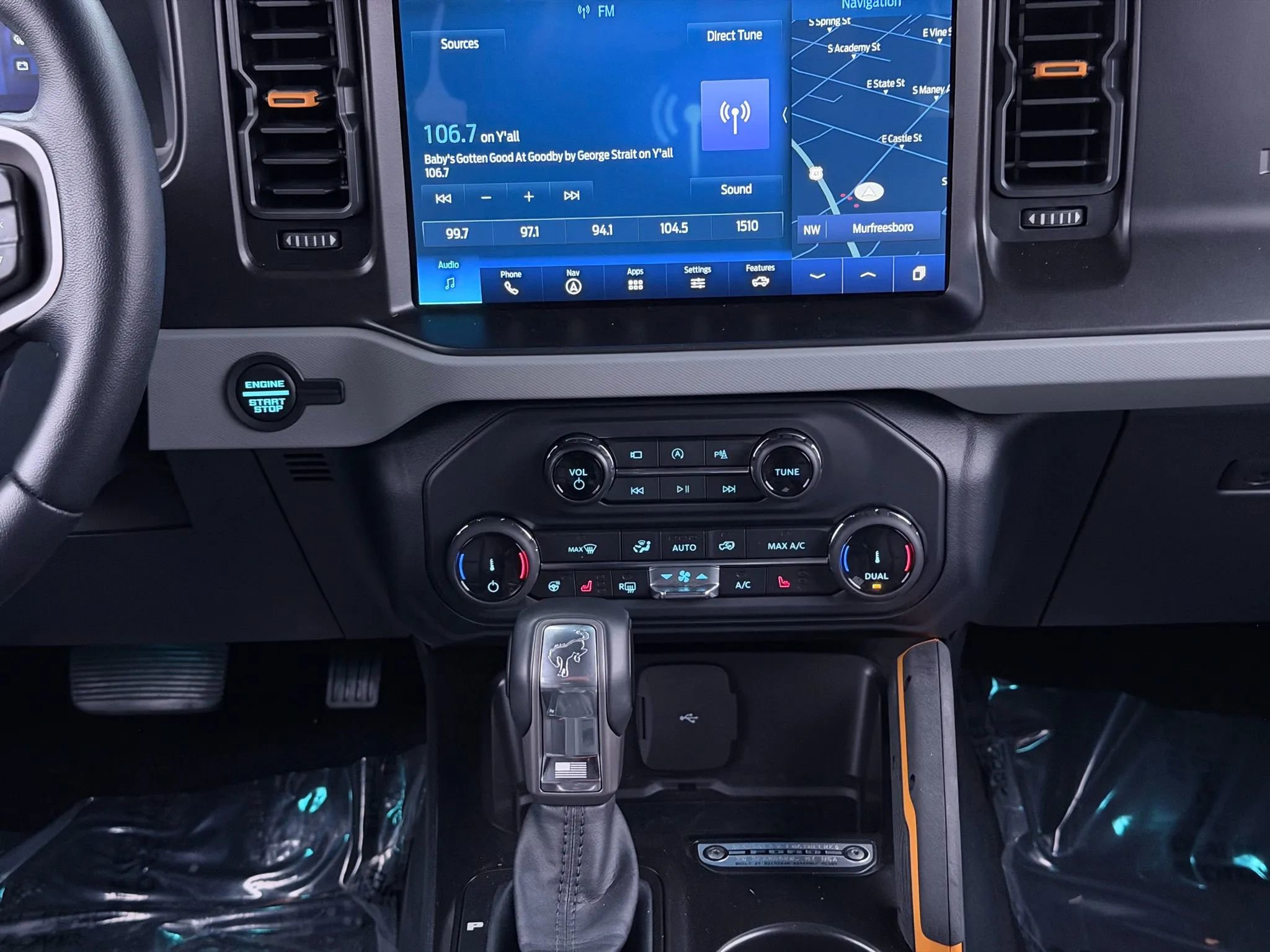 Used 2022 Ford Bronco Badlands image 23