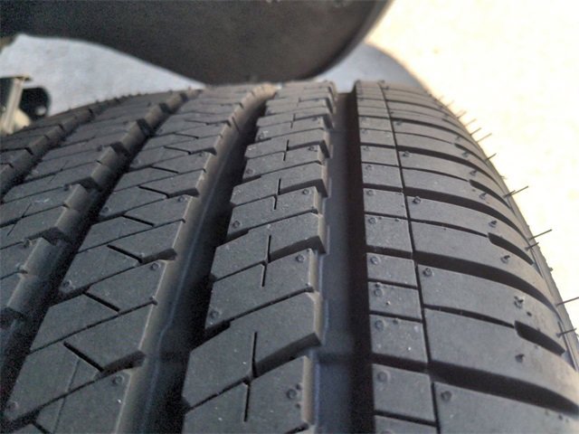 New 2023 Jeep Grand Cherokee 4WD 4xe w/ Luxury Tech Group II image 33