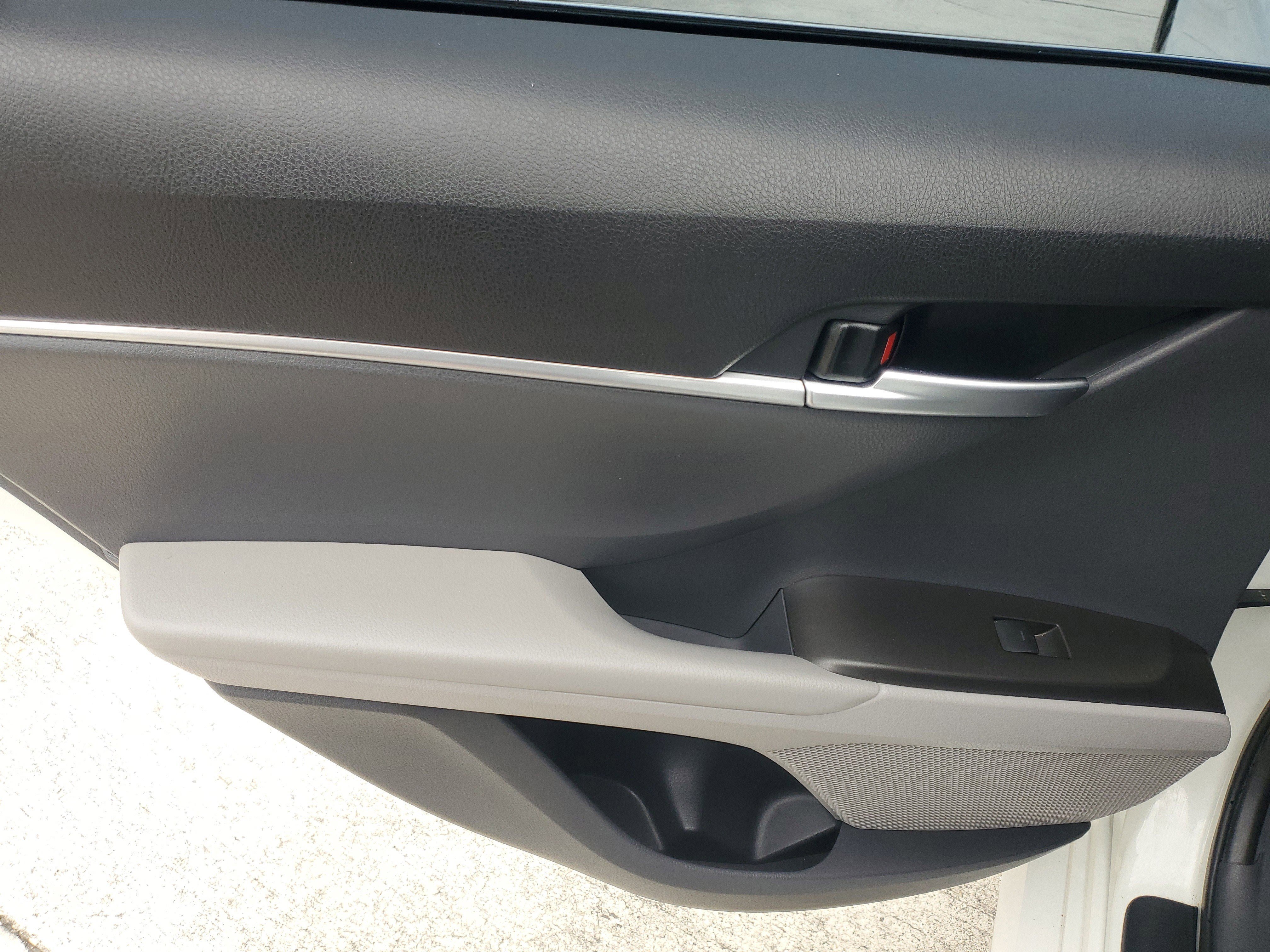 Used 2023 Toyota Camry LE image 14