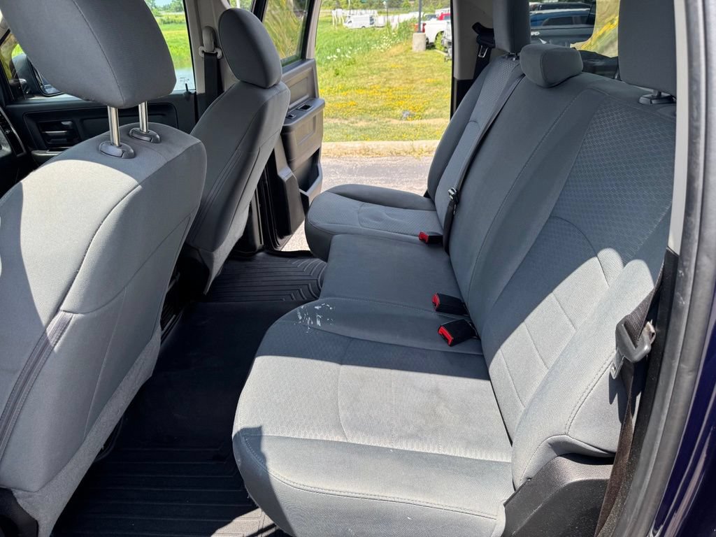 Used 2017 RAM 1500 Express w/ Express Value Package AWD/4WD image 21