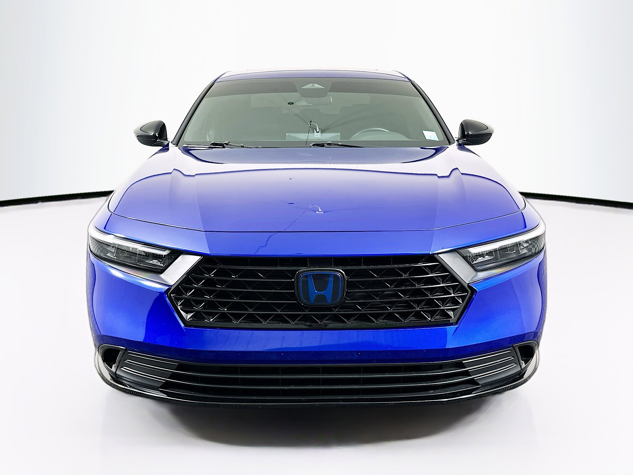 Used 2023 Honda Accord Sport image 2