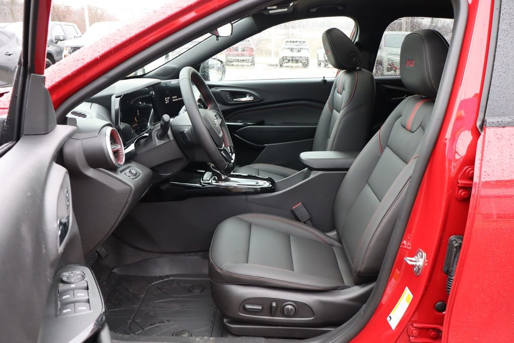 New 2026 Chevrolet Trax RS w/ Sunroof Package image 8