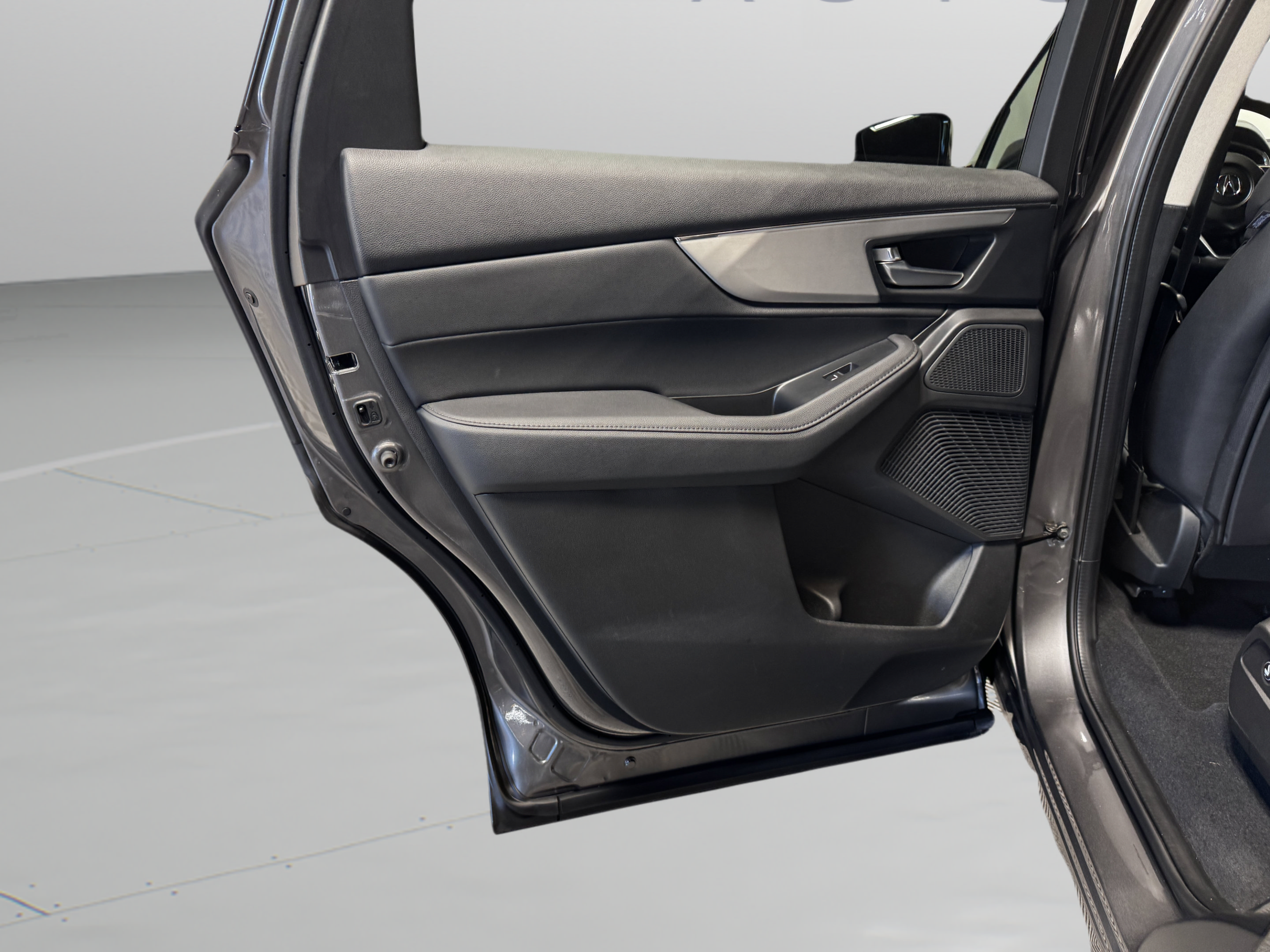 Certified 2026 Acura MDX FWD image 14