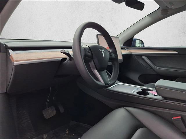 Used 2024 Tesla Model Y Long Range AWD/4WD image 10