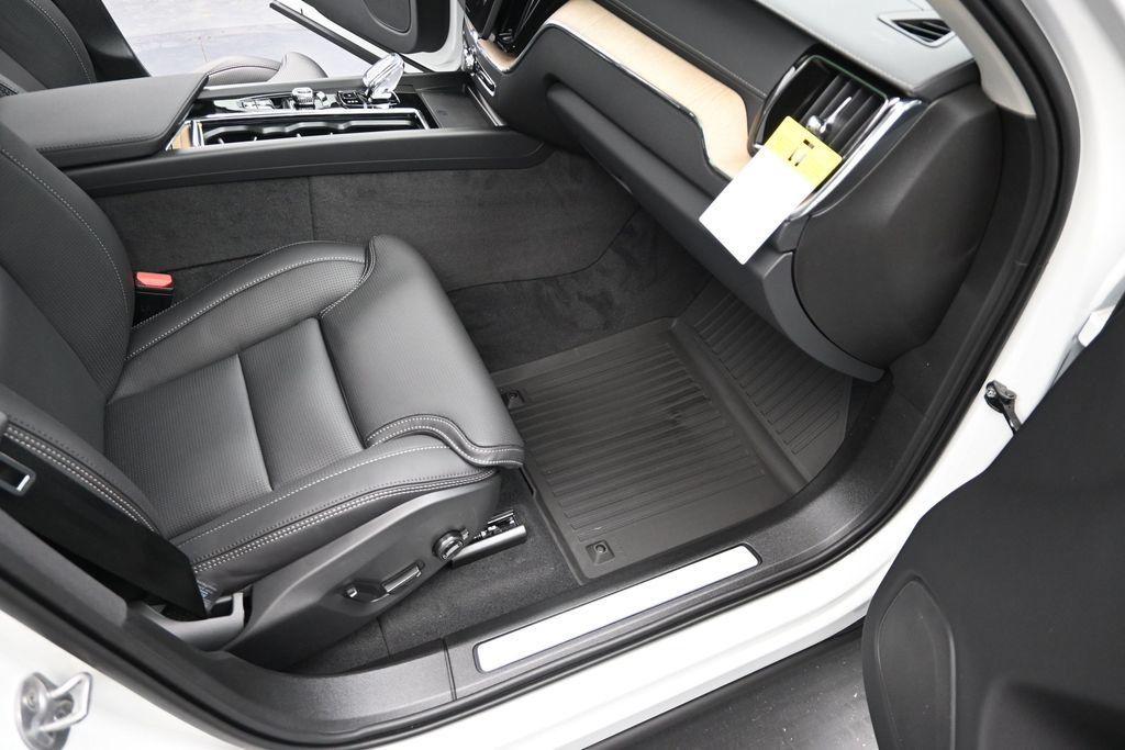 New 2027 Volvo XC60 T8 Ultra AWD/4WD image 20
