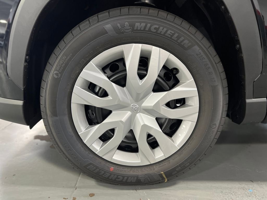 New 2026 Toyota Corolla Cross L image 6