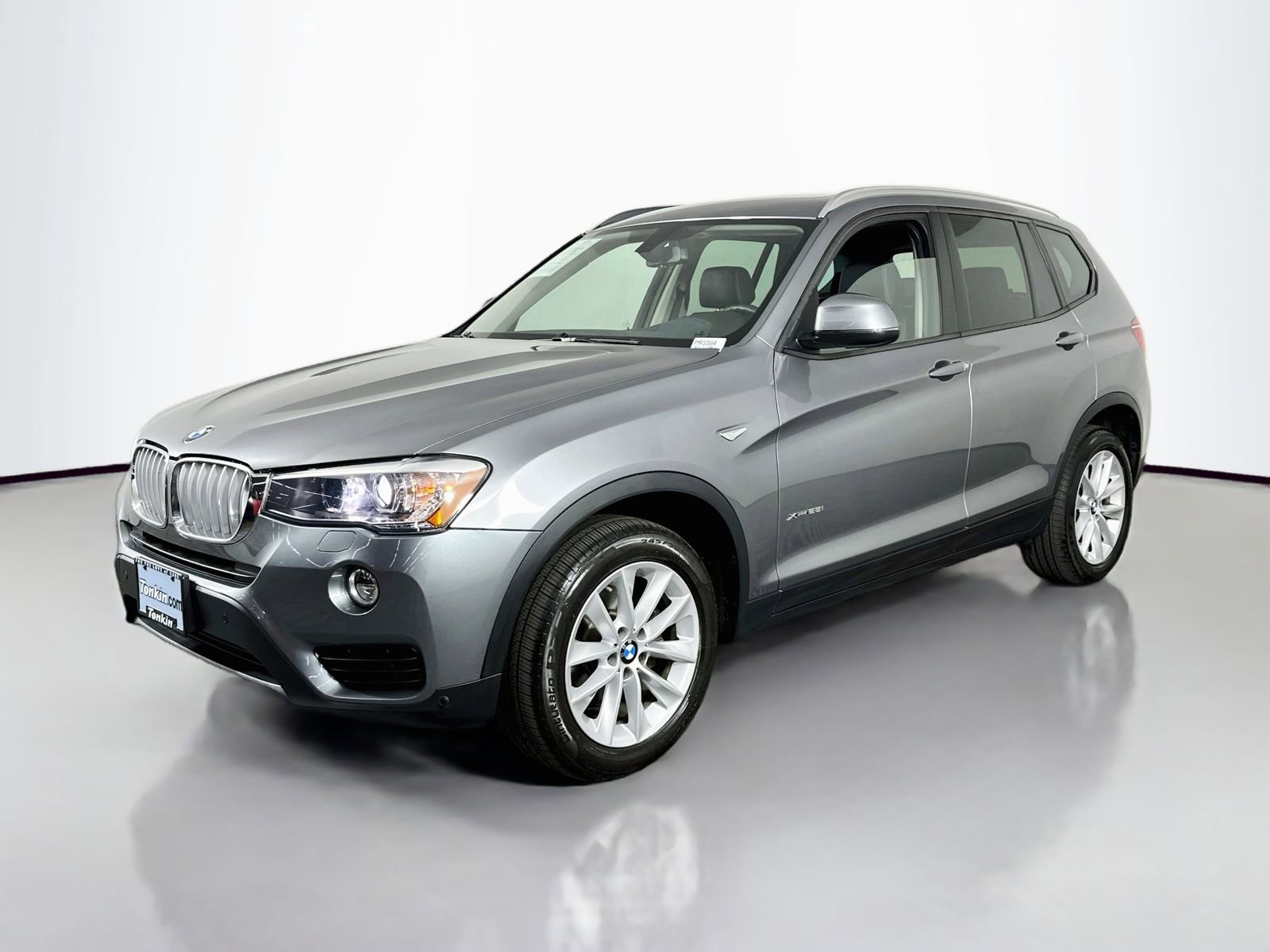 Used 2017 BMW X3 xDrive28i AWD/4WD image 3