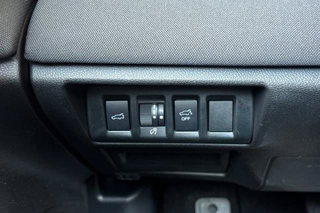 Used 2023 Subaru Outback Premium w/ Popular Package #1 AWD/4WD image 31