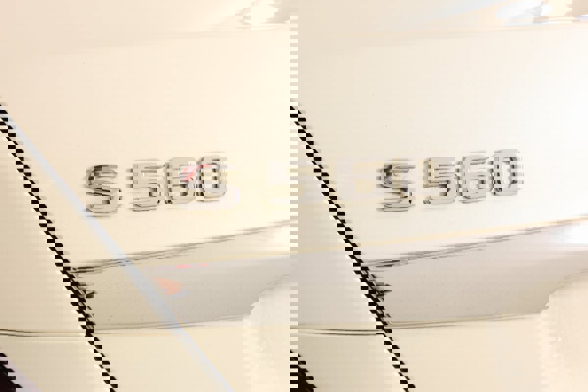 Used 2020 Mercedes-Benz S 560 4MATIC Sedan image 16