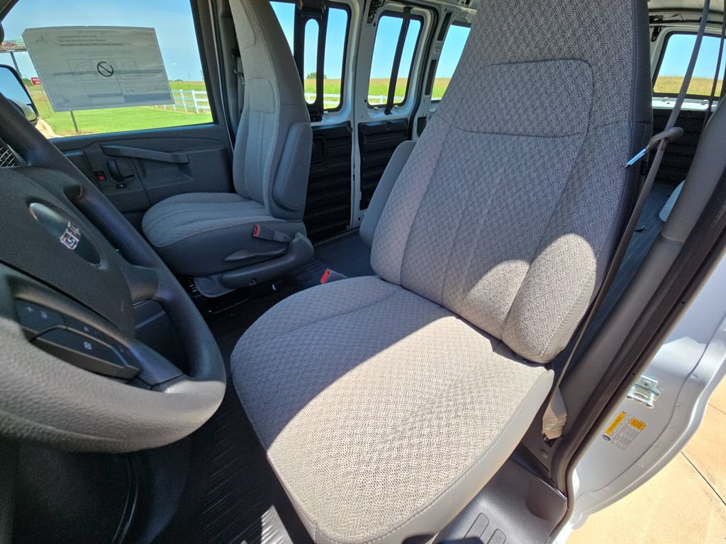 New 2026 GMC Savana 2500 Extended w/ Driver Convenience Package RWD image 14