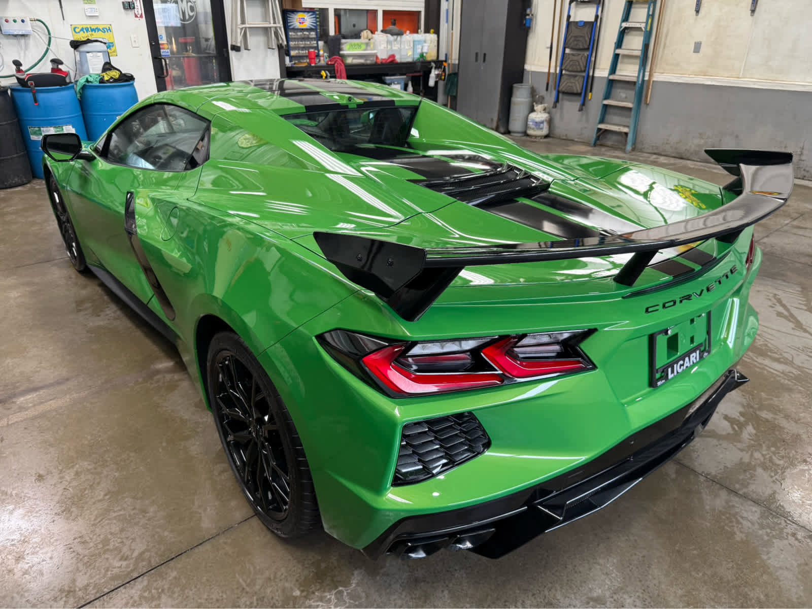 Used 2026 Chevrolet Corvette Stingray Convertible w/ 1LT RWD image 3