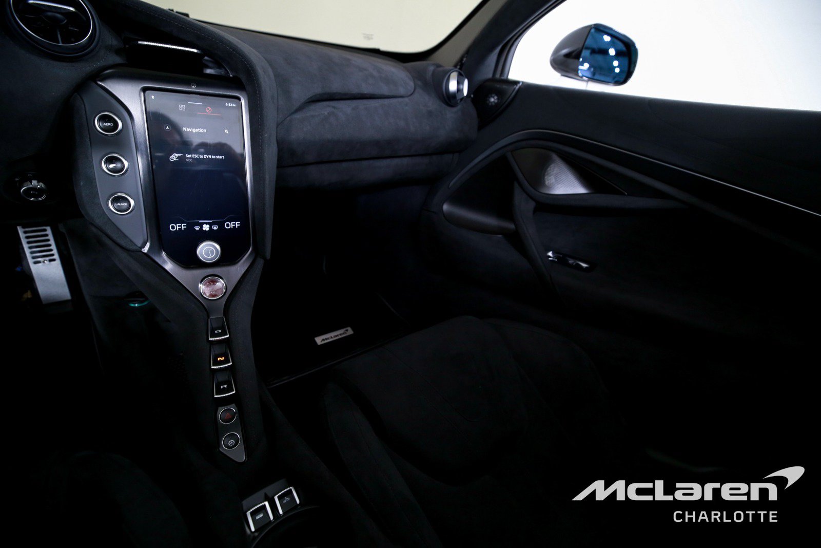 Used 2024 McLaren 750S Spider RWD image 17