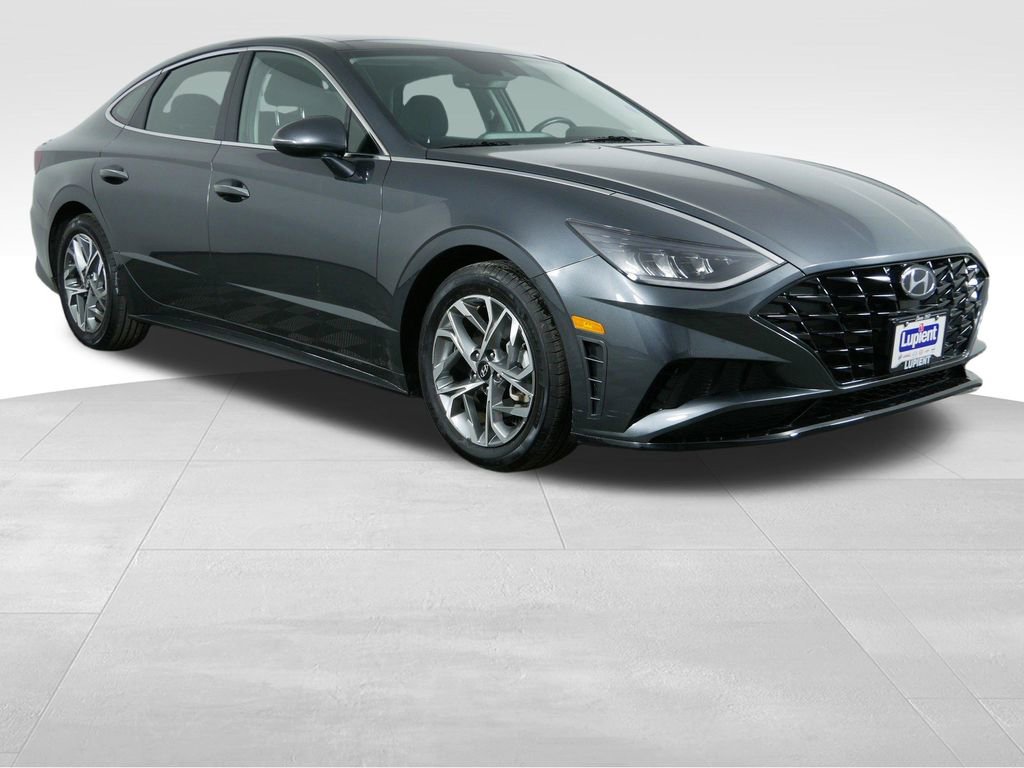 Used 2022 Hyundai Sonata SEL w/ Convenience Package image 2