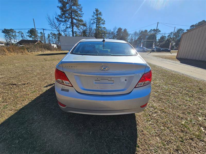 Used 2016 Hyundai Accent SE image 6