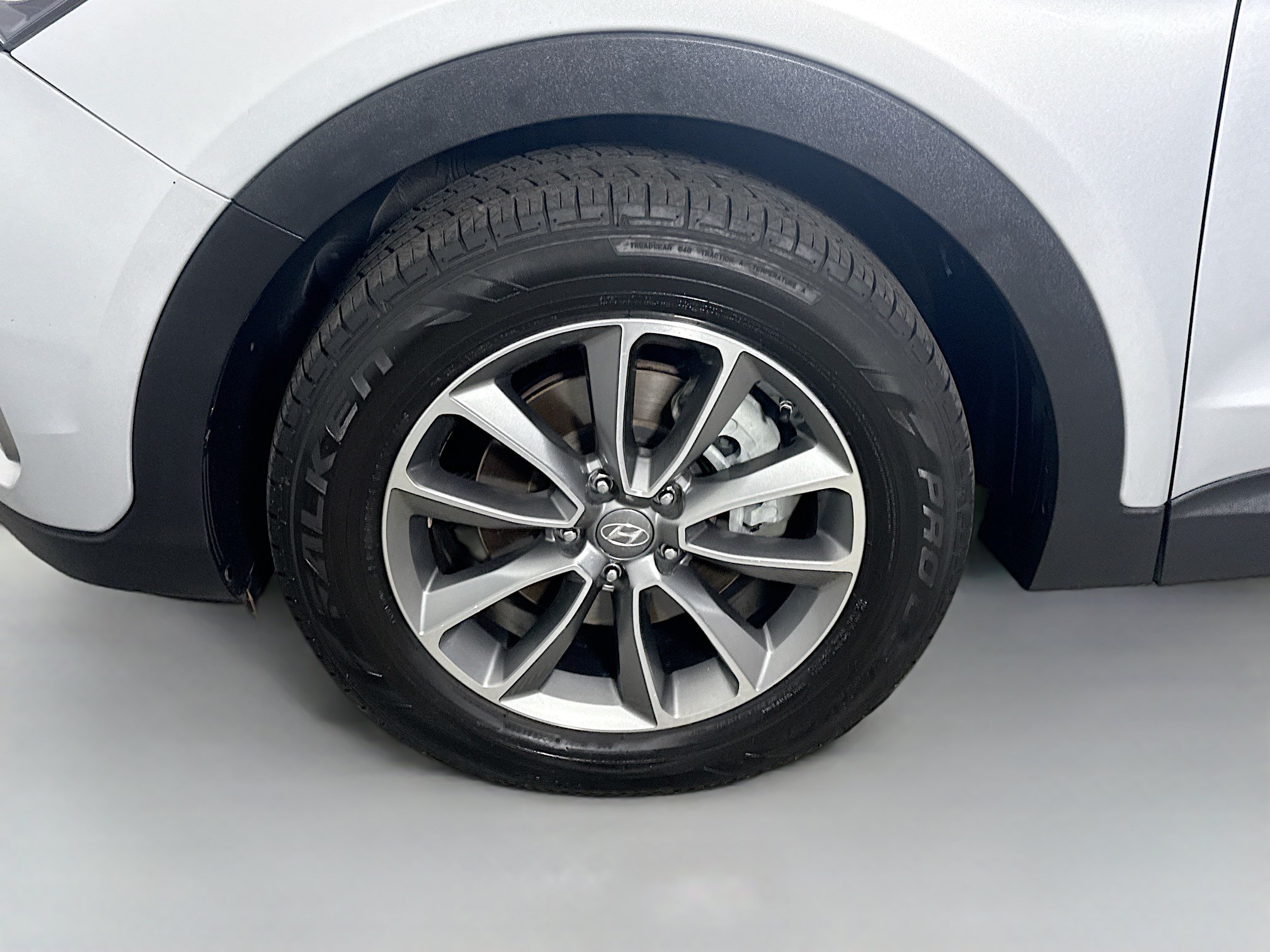 Used 2019 Hyundai Santa Fe XL SE w/ SE Premium Package 02 FWD image 38