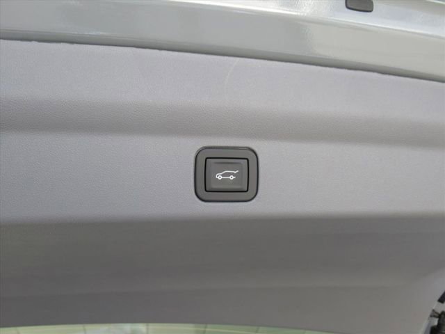 New 2026 Cadillac Escalade IQ Sport 1 w/ LPO, ONYX Package image 37