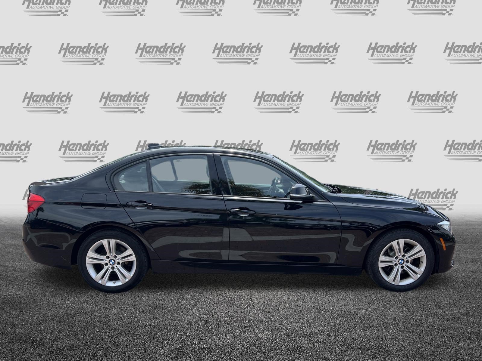 Used 2016 BMW 328i xDrive Sedan AWD/4WD image 11