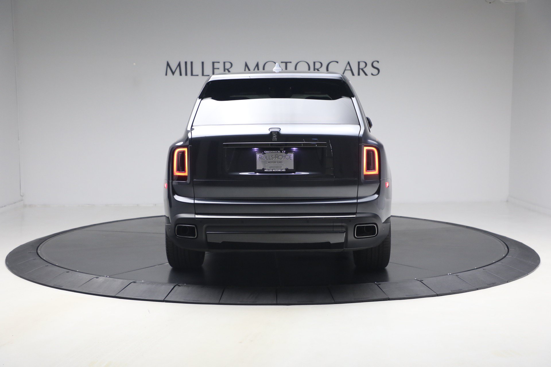 Certified 2024 Rolls-Royce Cullinan Black Badge w/ Driver's Package AWD/4WD image 8