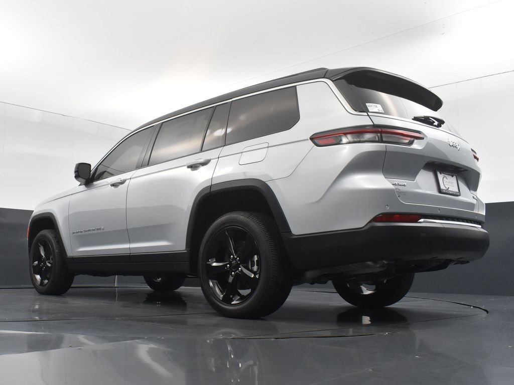 Used 2024 Jeep Grand Cherokee L Limited w/ Trailer Tow Package AWD/4WD image 50