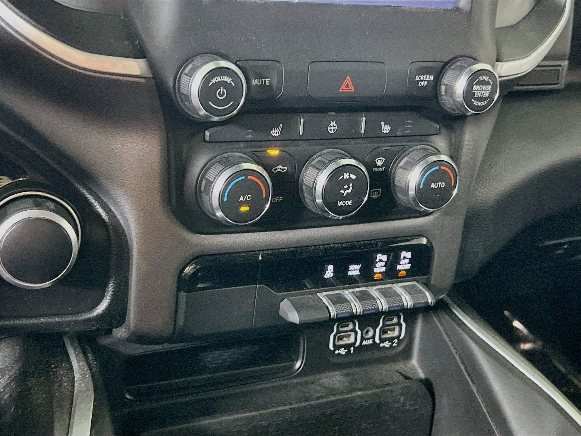Used 2023 RAM 1500 Big Horn AWD/4WD image 15